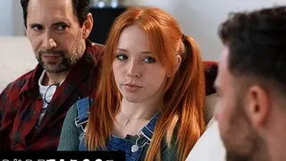 He Shares His Petite Stepdaughter Madi Collins with a Social Worker to Keep T...