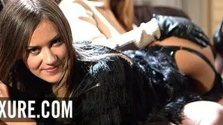 Babe in Lingerie Penetrated by a Sex Machine