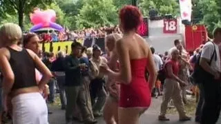 Amateur girls fucking in public and in nature