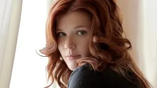 Amazing redhead babe showing pussy