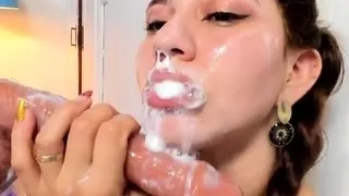 Amateur brunette ariana marie solo toying