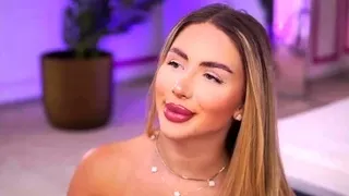 Glamour babe with big boobs masturbates in lingerie