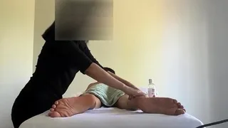 Amateur Handjob massage with oil