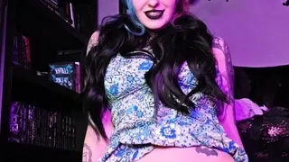 Hot ass brunette vibrator close up masturbation