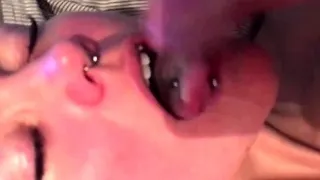 amateur blowjob cumshot finish in her mouth