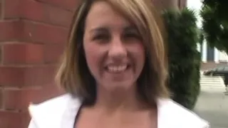 Amateur hottie fucked outdoor in public