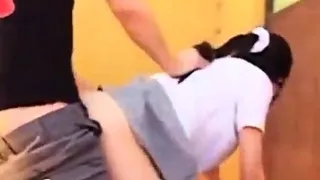 सीनियर लड़के ने जूनियर