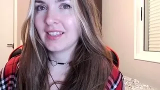 Very Hot Amateur Blonde Plump Teen on Webcam