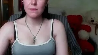 Cute amateur webcam teen girl toying pussy on webcam