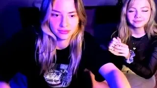 blondes_with_glasses webcam video from Stripchat [April