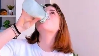 Pretty redhead webcam masturbation show