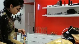 MILF enjoying some BDSM sex with hardcore ass canning