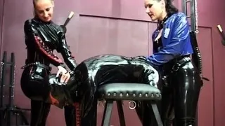 Amateur Milf in a FMM threesome with cumshot