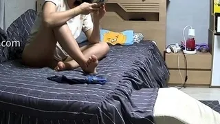 Cute amateur webcam teen girl toying pussy on webcam