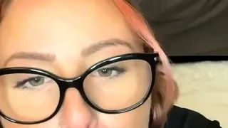 Amateur girlfriend homemade blowjob and pussy toying