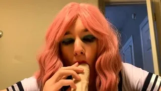 Amateur handjob POV clip that ends with a messy cumshot