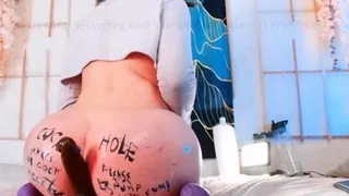 Amateur brunette double toying on webcam