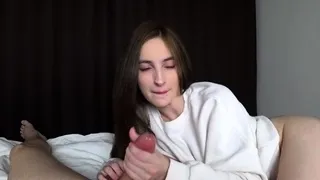 I Love to Peek how My Stepsister Jerks off