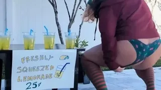 Brunette hookup amateur mature blowjob