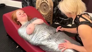 Haley amateur blonde girl toying pussy using a vibrator