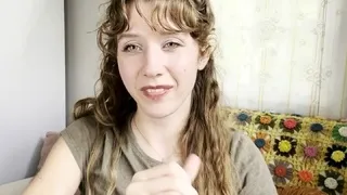 Amateur brunette double toying on webcam