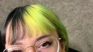 Cute amateur webcam teen girl toying pussy on webcam