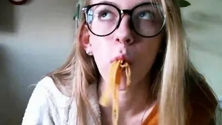LucySpanks – Messy Food Porn Spaghetti Tits