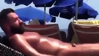 Str8 spy daddy bear at the beach