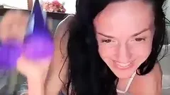 Webcam beauty and her toys have solo sex