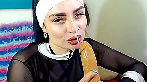 Kinky chick enjoys while sucking her favorite dildo - Homemade