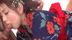 Kaori Maeda supplies JAV cutie blowage with double-header dongs!