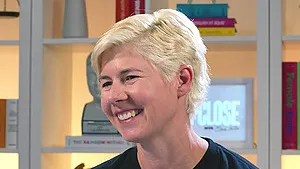 Gal Ritchie moans while fingering her shaved love tube - HD