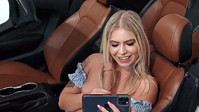 Brunette mom helps stepdaughter with this dick in fabulous FFM