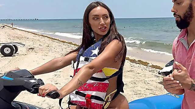 Restless sex ends with a creamy facial