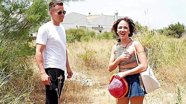 Amateur with nice ass fucks and swallows in outdoor POV