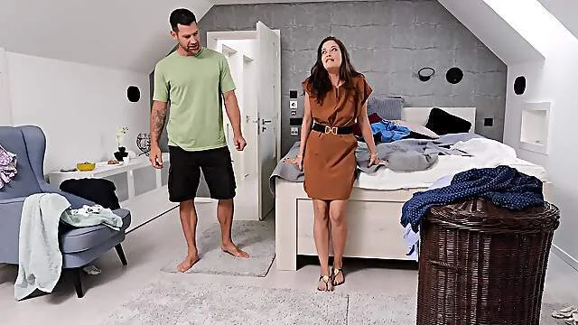 Seductive blonde loads tasty dick in the butt hole to share the best anal