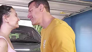 Liz Jordan with trimmed love tube gets slammed in missionary