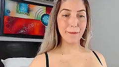 Sex cam video of a blonde chick with big tits fingering herself