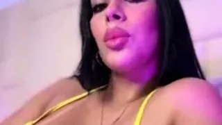 Love Chat Big Boobs Brunette Masturbating For Cam