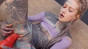 Anuskatzz gets butt fucked with toys and a dick