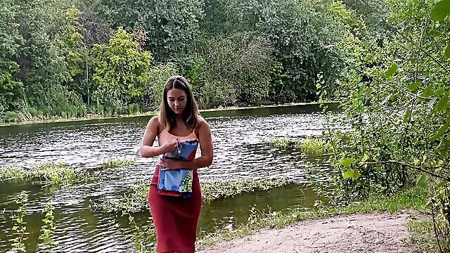 Intense foreplay leads busty amateur chick to impeccable hardcore