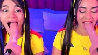 Ebony busty teen Taren Hayes shows her big boobs