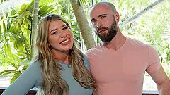 Outdoor dicking in doggy style position with hot Lolly Dames