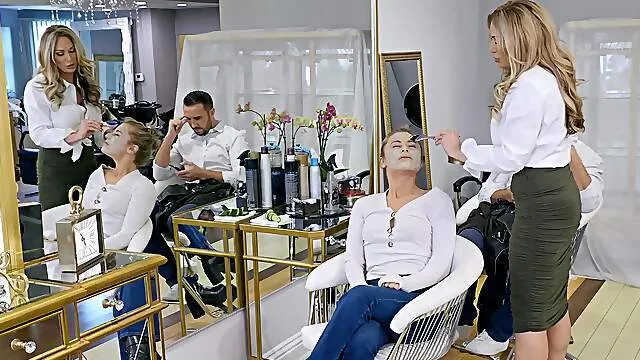 Blonde cougar mom fucks blonde's hot boyfriend in a kinky tryout