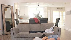 Gorgeous Penelope Woods enjoys while getting pleasured - HD