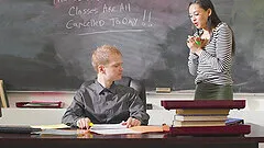 Small tits amateur Iris Ivy gives a nice massage and gets fucked