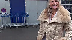 Amateur babe Lenka Jones takes money to be fucked in the car