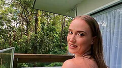 Bubble butt chick Scarlet removes a buttplug to be fucked by her man