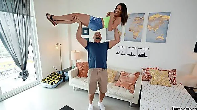 Cutie pleases her step brother with sex and nudity