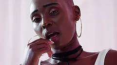 Interracial dicking with a gorgeous ebony chick - Zaawaadi